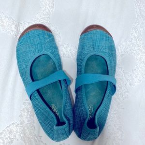 KEEN Women's Sienna MJ Canvas Shoe size 10.5